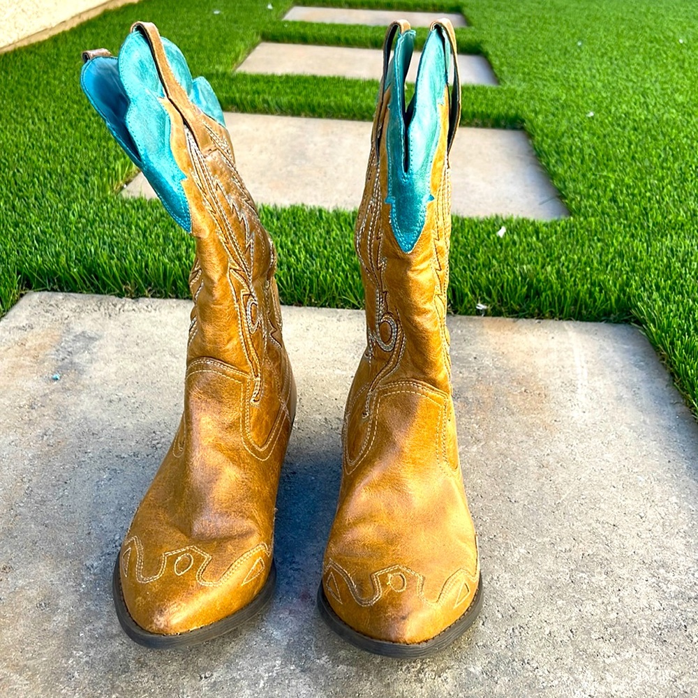 Light brown and blue cute women’s cowboy boots
